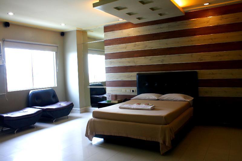 Jardin De Rosal Hotel Pasig City Zewnętrze zdjęcie