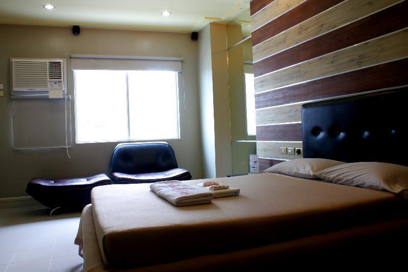 Jardin De Rosal Hotel Pasig City Zewnętrze zdjęcie